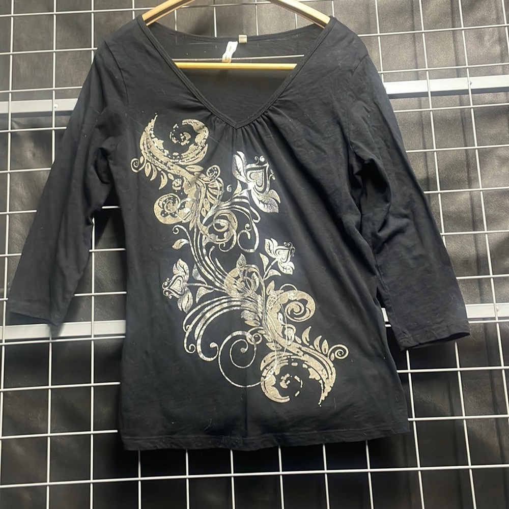 Susan Lawrence  Top! Size Medium